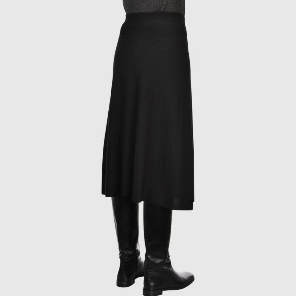 Picture of Stockinette stitch knit fleared skirt