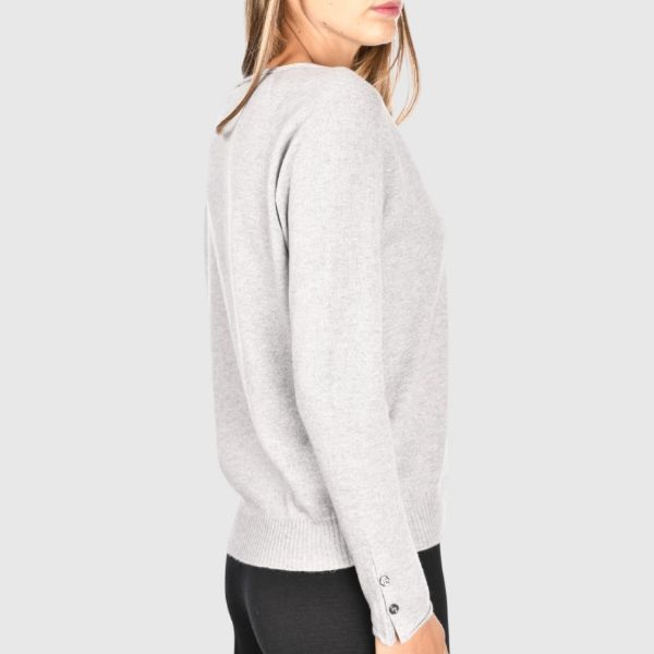 Picture of Detailed v neck