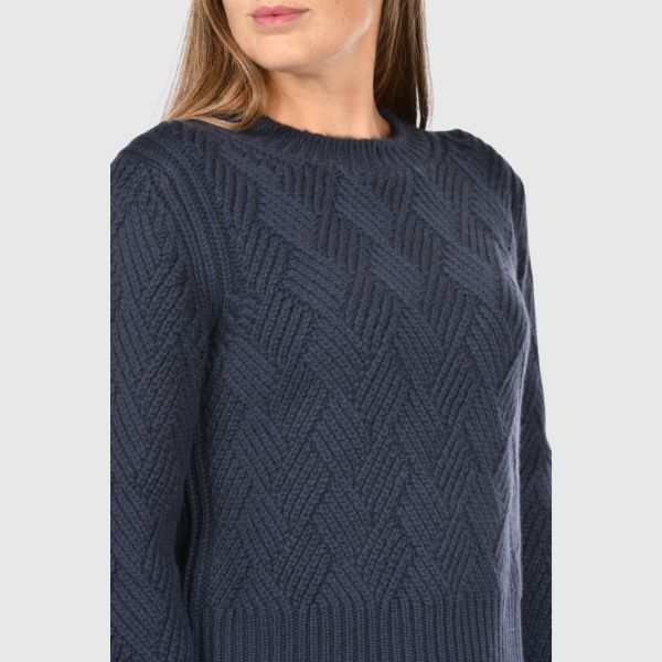 Picture of Basketweave stitch cashmere crew neck