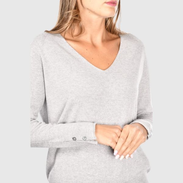 Picture of Detailed v neck