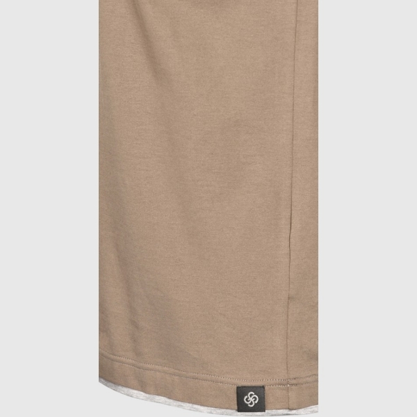 Immagine di T-shirt con profili