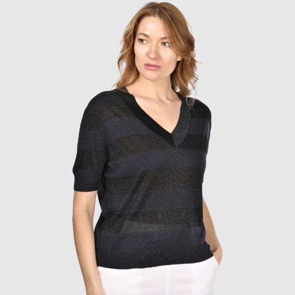 Picture of Striped v-neck knit t-shirt