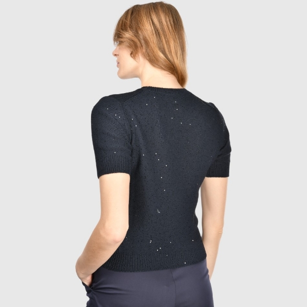 Immagine di T-shirt in maglia con paillettes
