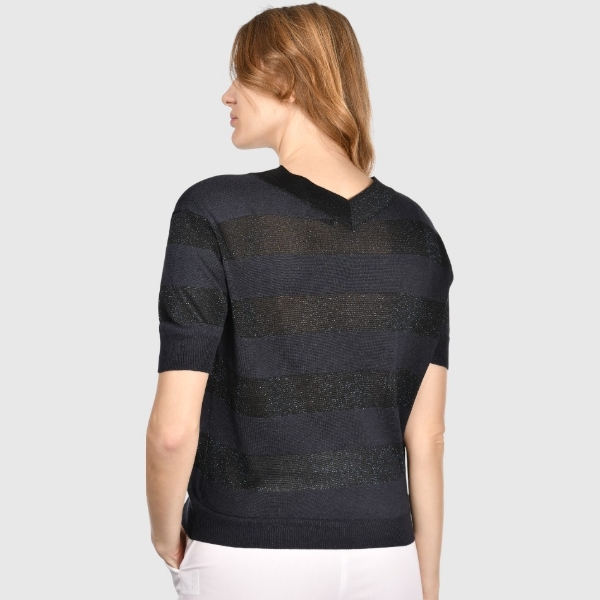 Picture of Striped v-neck knit t-shirt