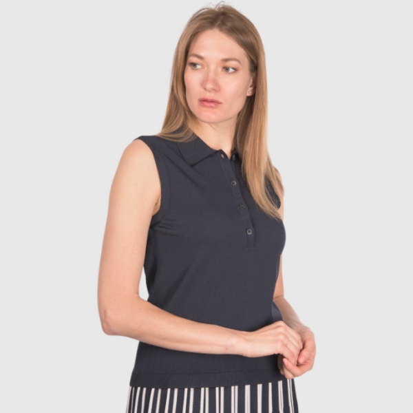 Picture of Sleeveless knit polo