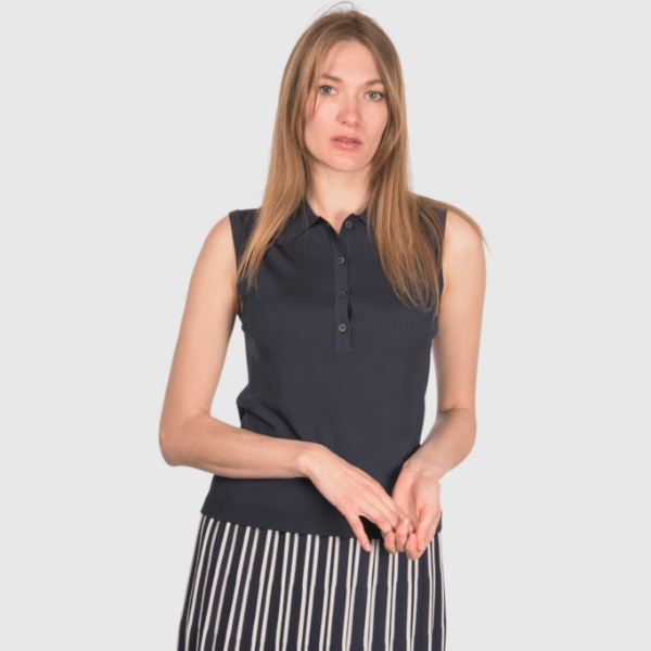 Picture of Sleeveless knit polo
