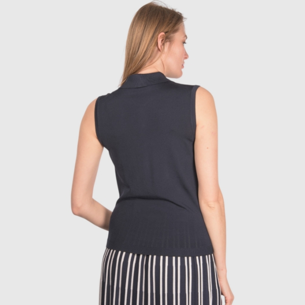 Picture of Sleeveless knit polo